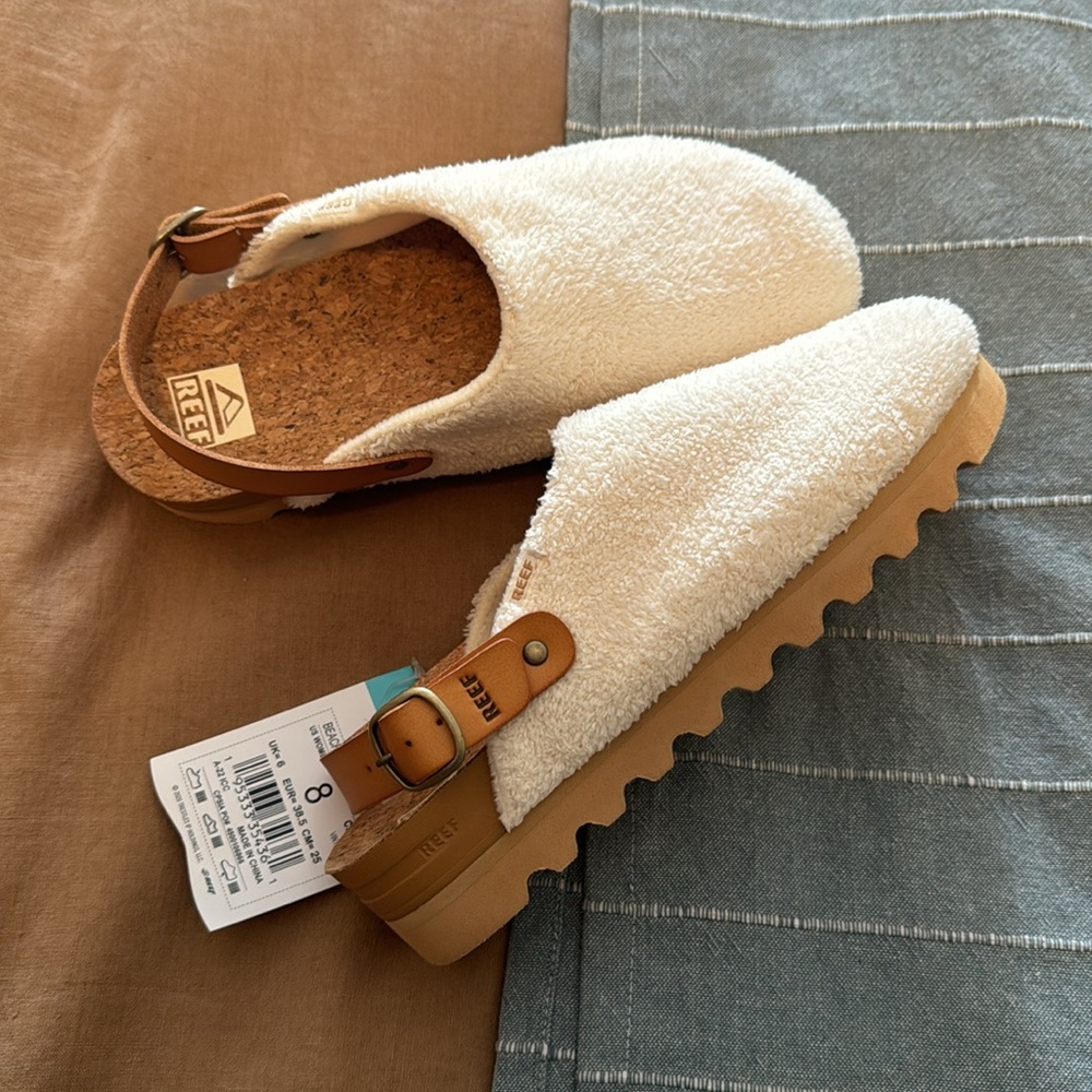 White Reef Clogs